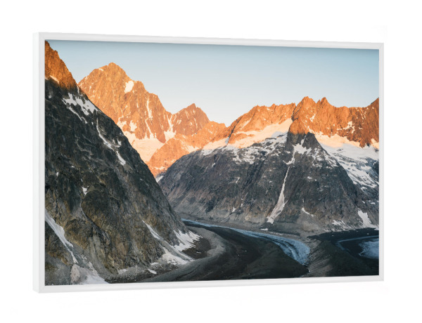 Poster mit weißem Rahmen "Finsteraarhorn with glacier" artboxONE - Natur