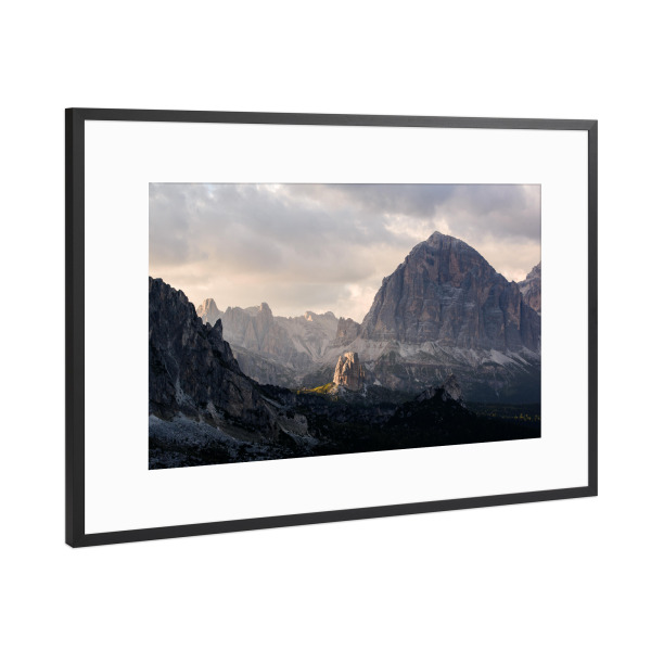 Poster mit Rahmen Schwarz (Metallic) "Cinque torri at sunset" artboxONE - Natur