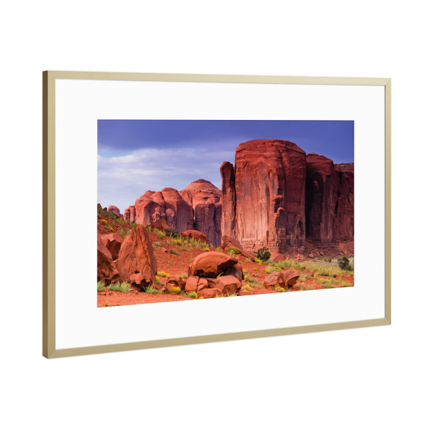 Poster mit Rahmen Gold "Scenic view at monument valley" artboxONE - Natur