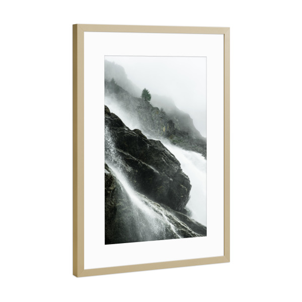 Poster mit Rahmen Gold "Dark Engstligenfall" artboxONE - Natur