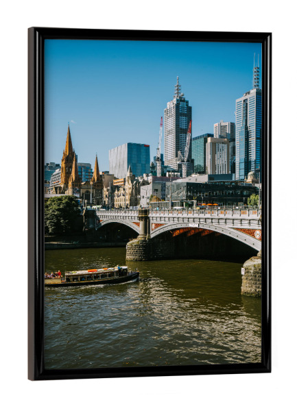 Poster mit schwarzem Rahmen "Melbourne - Australien" artboxONE - Städte,Reise - Australien,Melbourne,Stadt,Stadtansicht,Urban,Brücke,Fluss