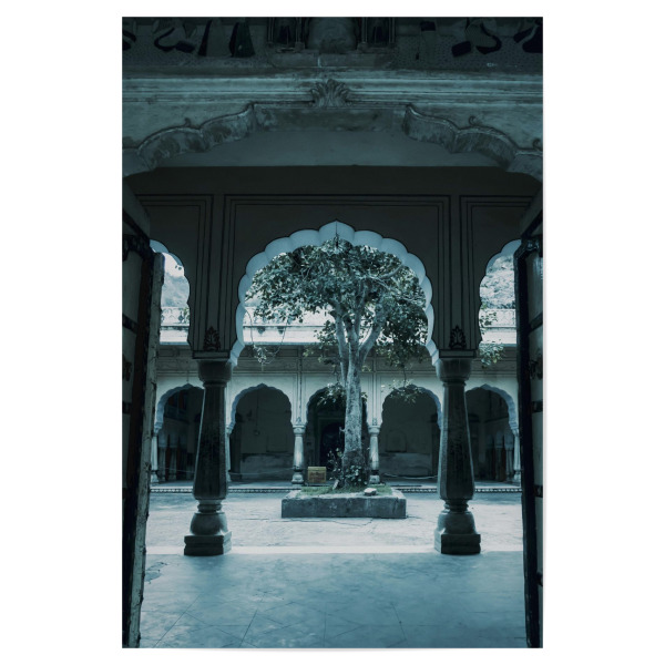 Poster "India Arch" artboxONE - Reise,Architektur,Reise / Asien - Indisch,Lost places,India arch,Innenhof,Vintage