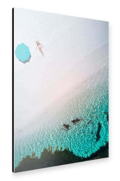 Alu-Dibond "Lady laying at the Beach" 30x20 cm artboxONE